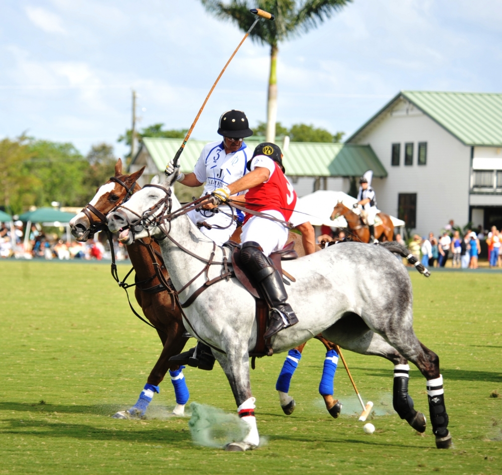 polo 1000x946.36556104446 valiente-defeat-coca-cola-piaget-cup-2013-2 8 polomagazine.jpg
