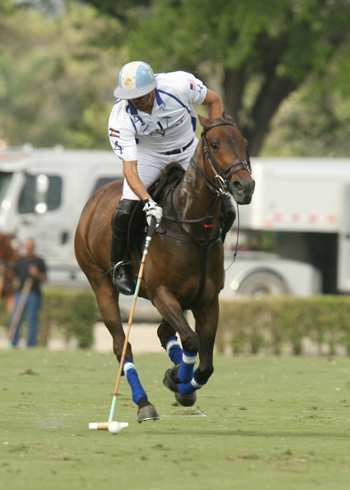 zacara-8-valiente-7 4 polomagazine.jpg