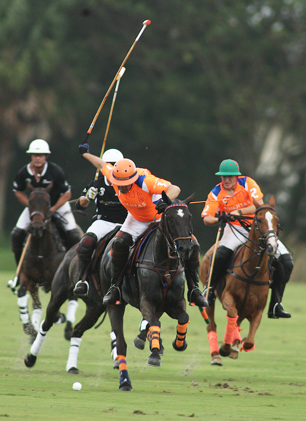 joe-barry-memorial-cup-photos-las-monjitas-vs-flight-options 6 polomagazine.jpg
