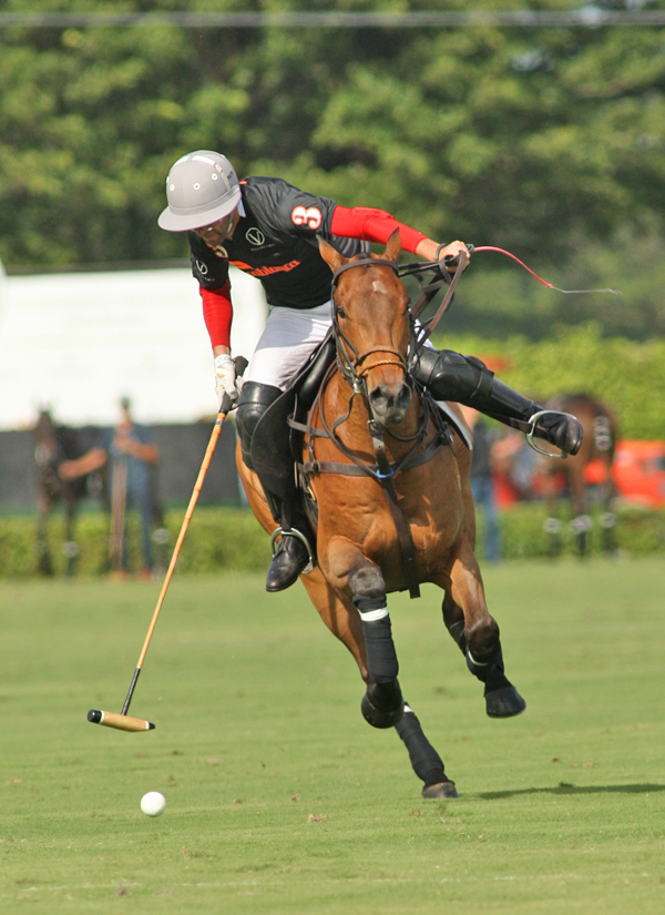 photos-2014-20-goal-herbie-pennell-cup-final 3 polomagazine.jpg