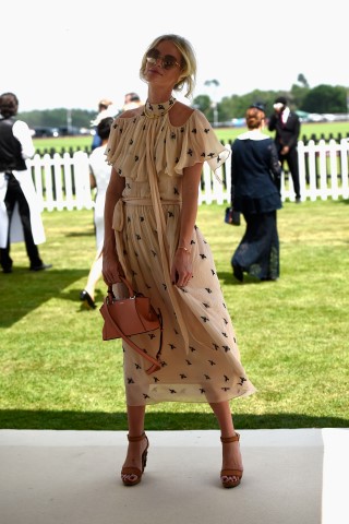 700065097 AJ 5931 EA909E98A9AA1586DF6E5E6C5C4D855D