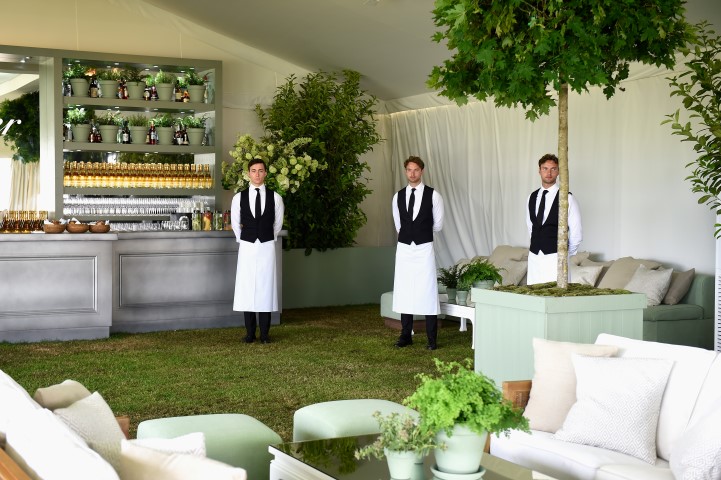 700065097 AJ 8774 5A772D2076D3D639823E661755CBB6F0